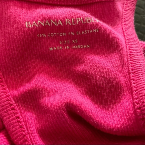 Banana republic raspberry ribbed racerback tank top size XS - Picture 3 of 3